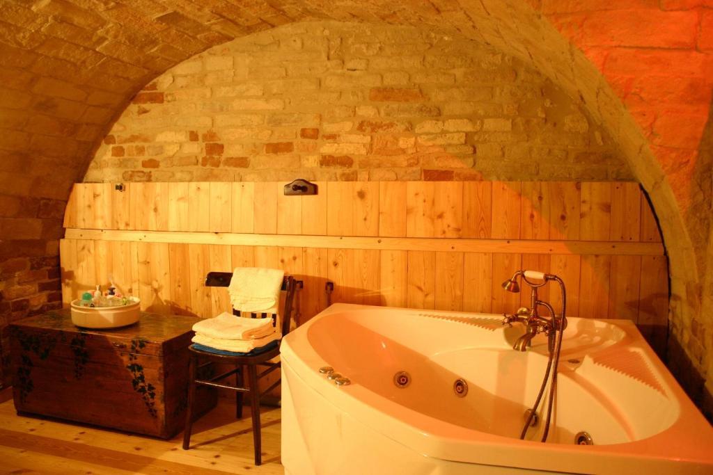 Bed and Breakfast La Neviera Nel Pozzo Offida Zimmer foto